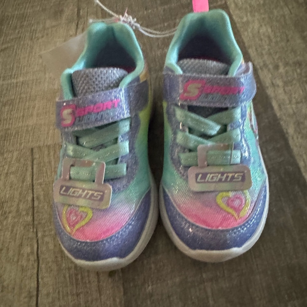 Kids Light-Up Shoes - Multicolor